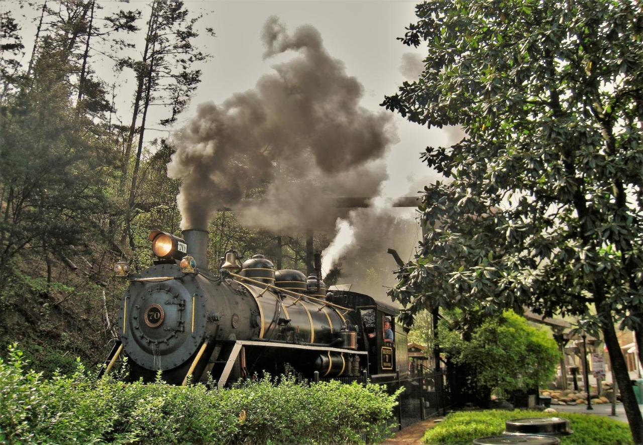 Time To Cuddle, Wifi, Near Pigeon Forge, 1089 Free Tickets Each Paid Day, Dollywood And More Exterior photo